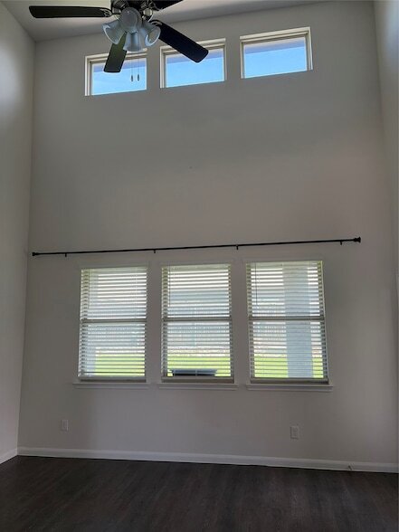 Building Photo - 1103 Wagon Wheel Way