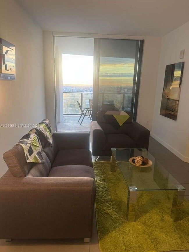 Building Photo - 1600 NE 1st Ave