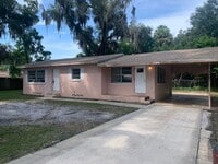 Building Photo - 3 Bed 1 Bath | Carport | Washer/Dryer Hook...