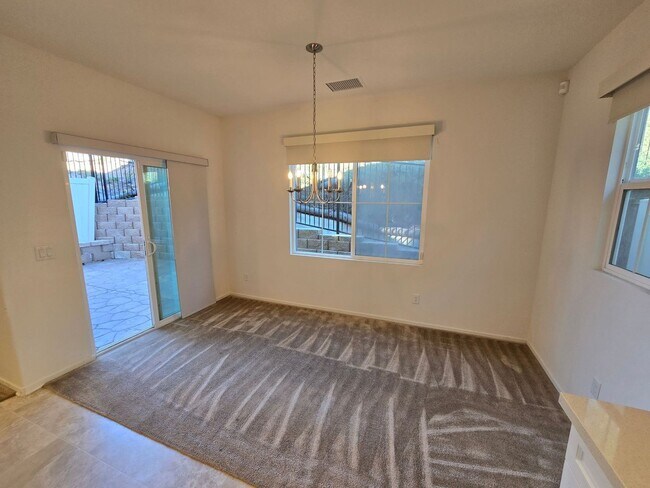 Building Photo - 3BR / 2.5BA Dream home in the heart of El Cajon!