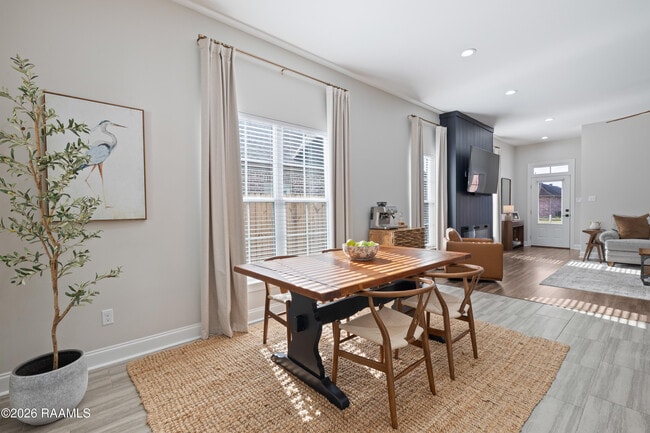 Building Photo - 901 Russo Rd