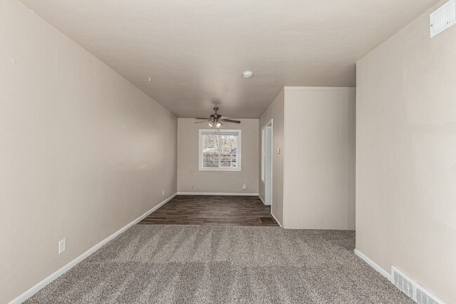 Building Photo - 1635 S Meade St