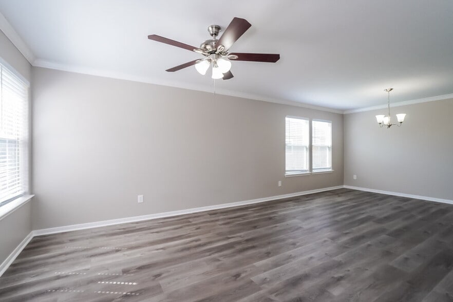 Building Photo - 1134 Desert Oasis Ln