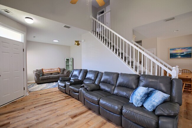 Building Photo - Call Sabrina Thomas at 757-767-0767 for more information