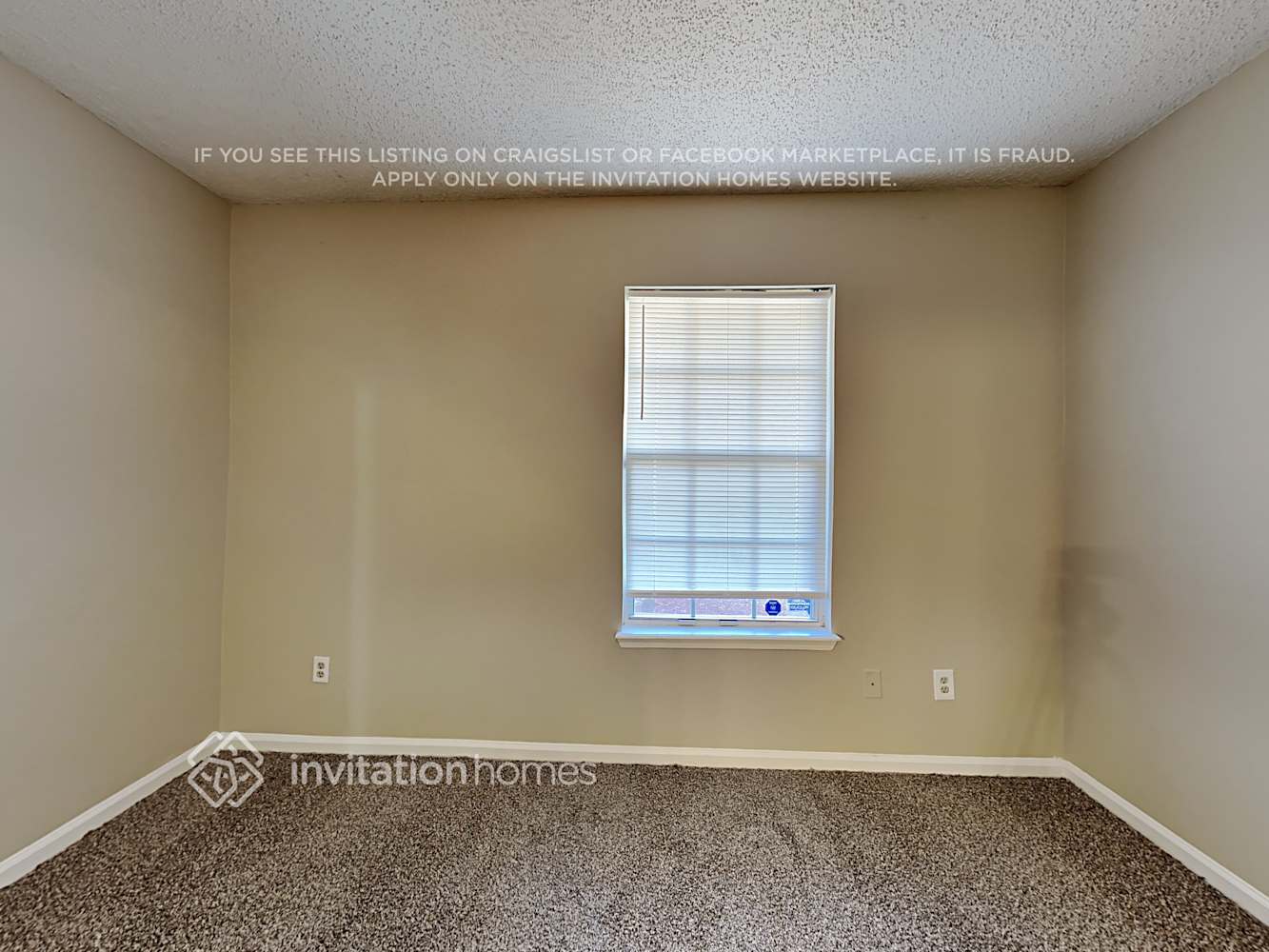 Building Photo - 3405 Charmont Dr