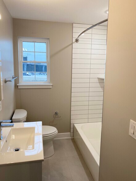 Bathroom - 1716 Jackson St