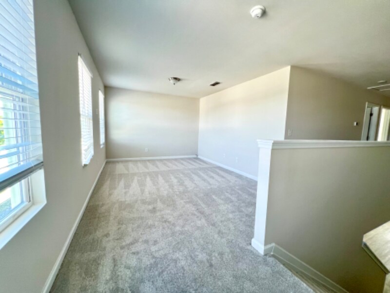 Building Photo - 349 Indian River Dr