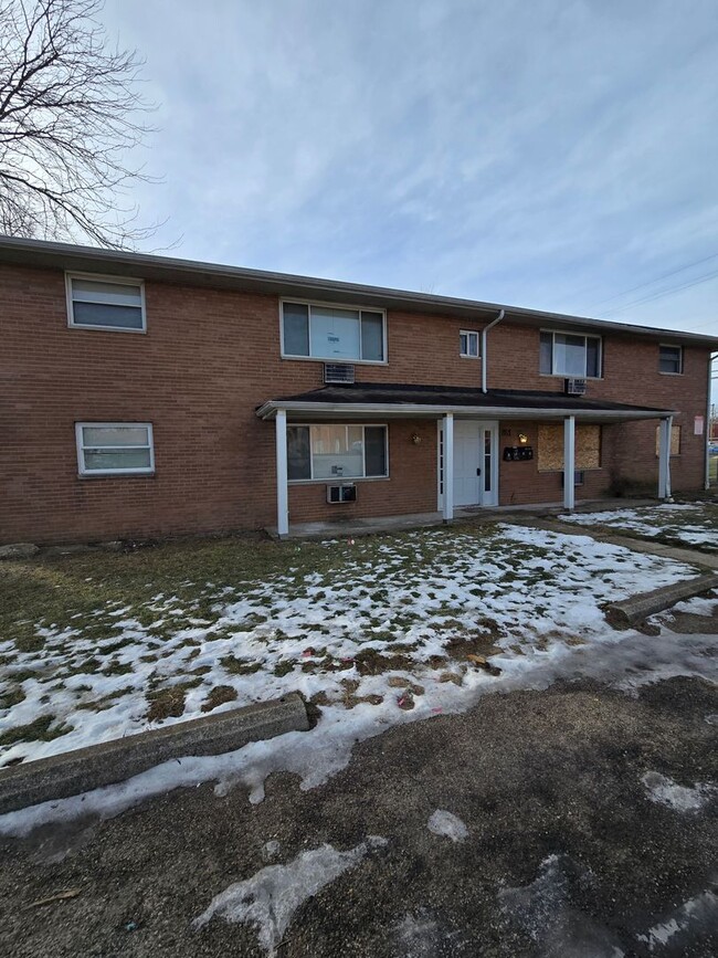 Primary Photo - 861 Kingsford Rd