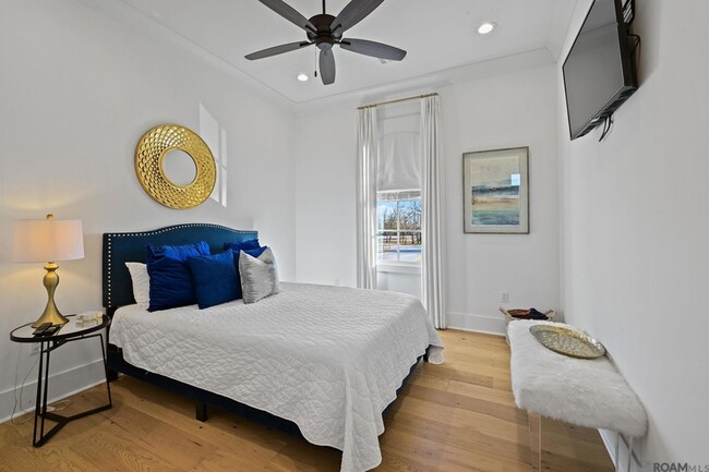 Building Photo - 3317 Pointe-Marie Dr