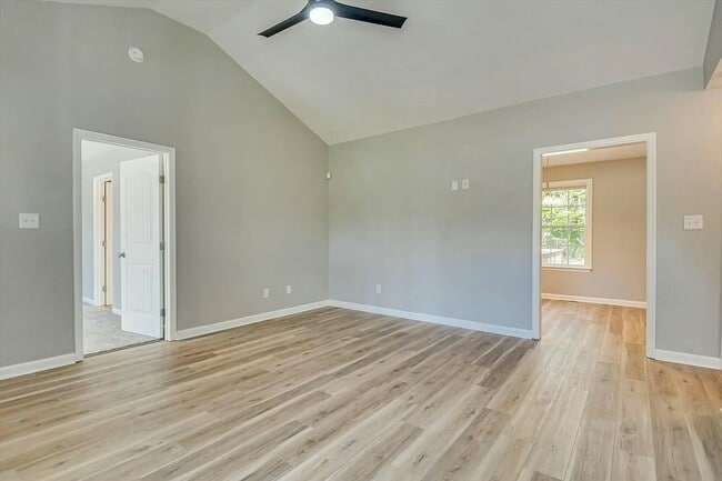 Building Photo - 313 Padrick St