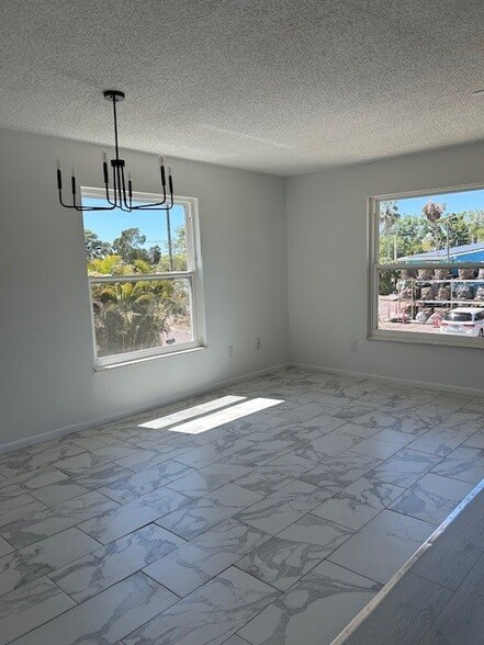 Building Photo - 2005 McMullen Ave