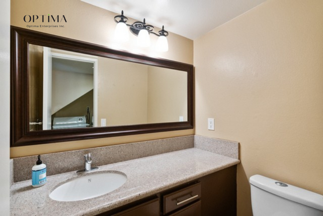 Building Photo - Spacious 3-Bedroom Condo with Private Gara...