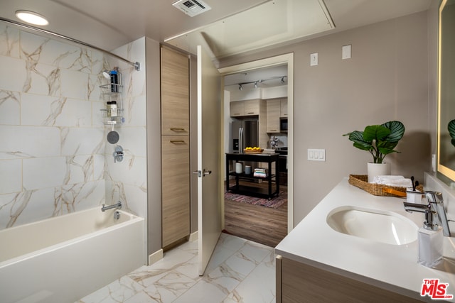 Building Photo - 800 Colorado Ave