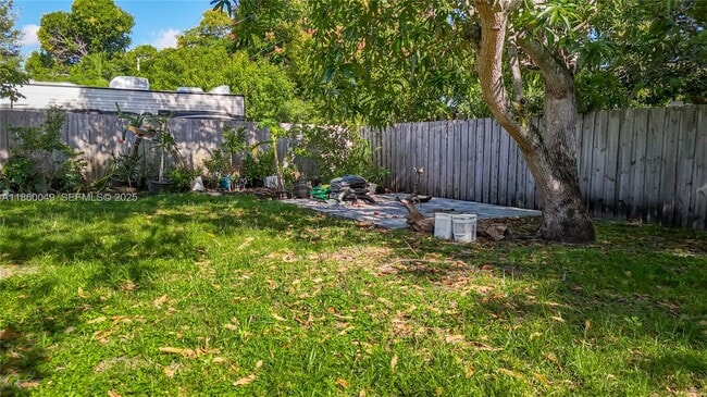 Building Photo - 921 NW 14th St