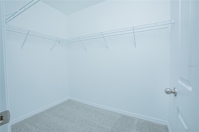 Building Photo - 2930 Sunstar Dr