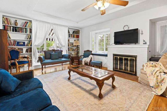 Building Photo - 4531 Date Ave