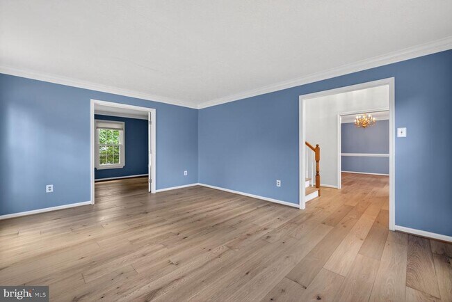 Building Photo - 12320 Pissaro Dr