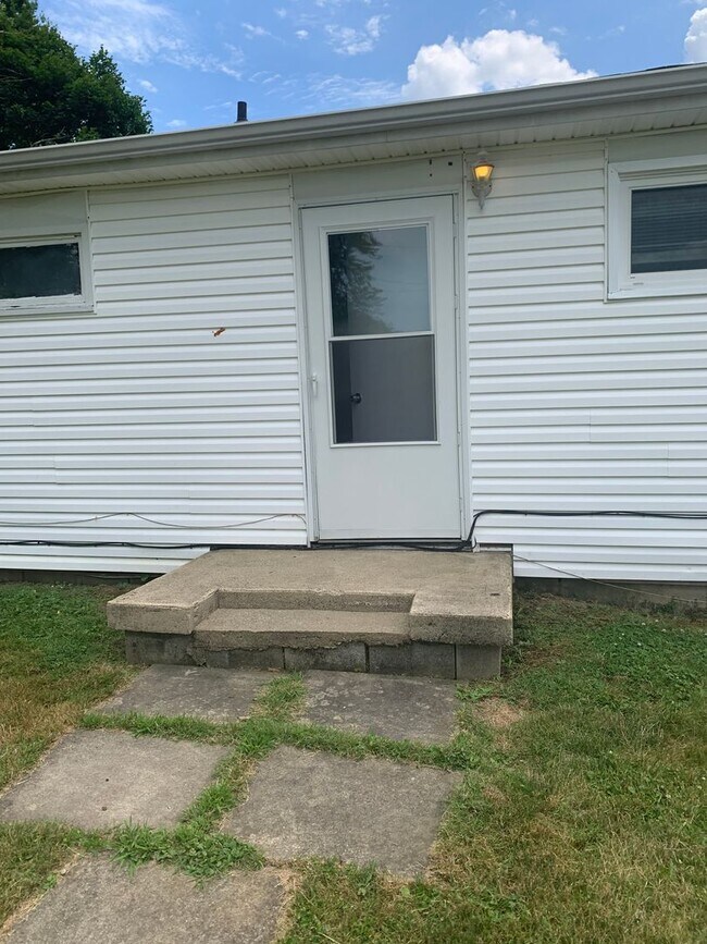 Building Photo - Brandt Rd 6764-6766