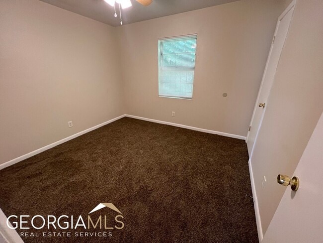 Building Photo - 4057 Elizabeth Park Ct