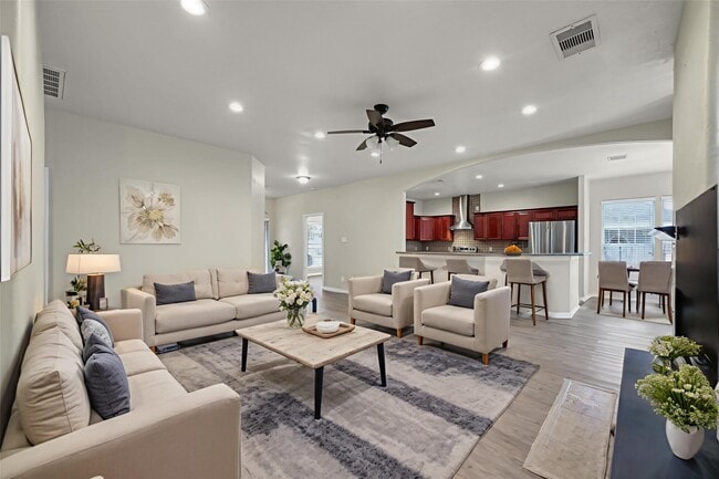 Building Photo - 3429 Nottingham Ln