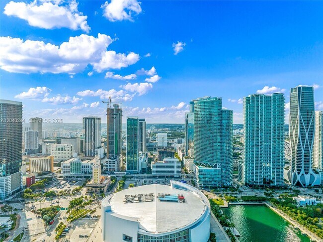 Building Photo - 888 Biscayne Blvd