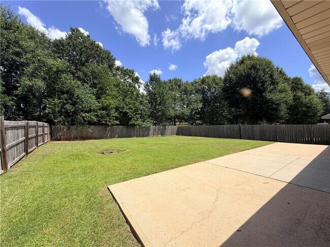 Building Photo - 9646 Estate Dr