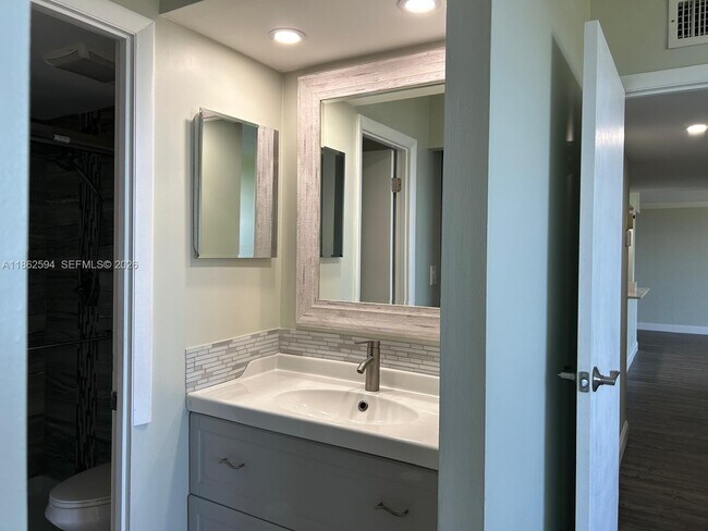 Building Photo - 3821 Environ Blvd