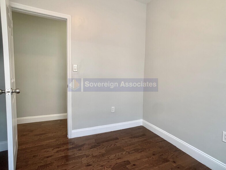 Building Photo - 541 W 156th St
