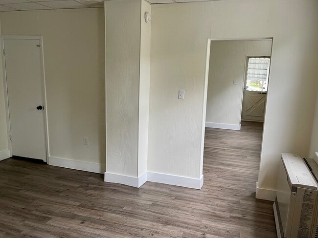 Building Photo - 1601 Electric St