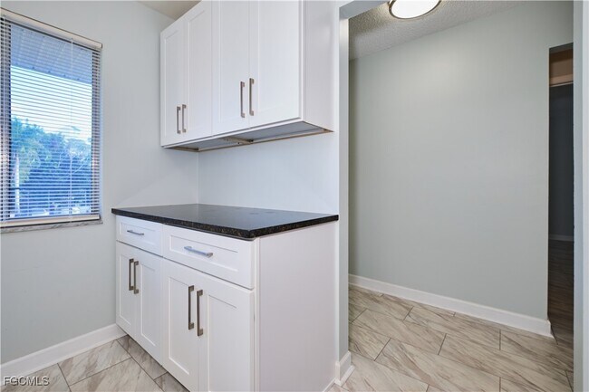 Building Photo - 6184 Michelle Way