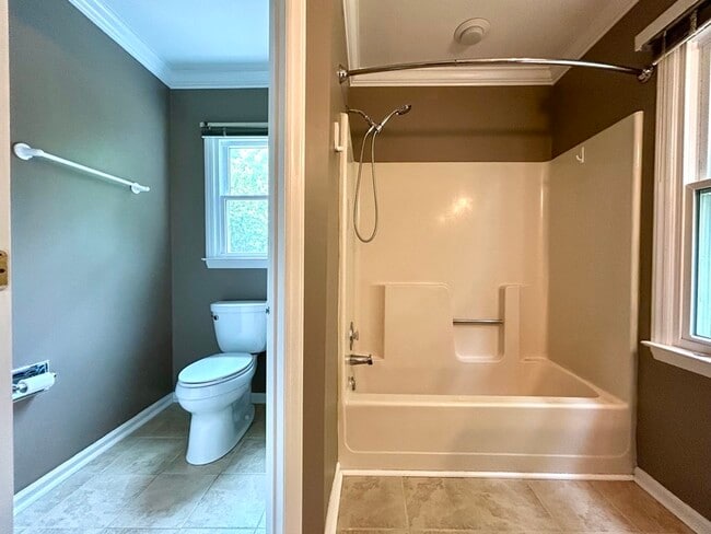 Building Photo - 1210 Somersby Ln