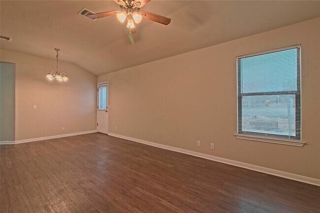 Building Photo - 1002 Drover's Cove