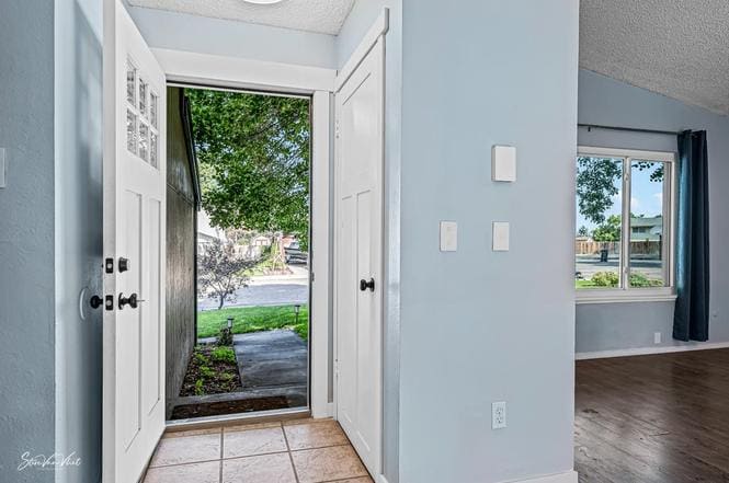 Building Photo - 1035 Diablo St