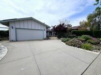 Building Photo - 4bd/2ba House with Attached Two Car Garage