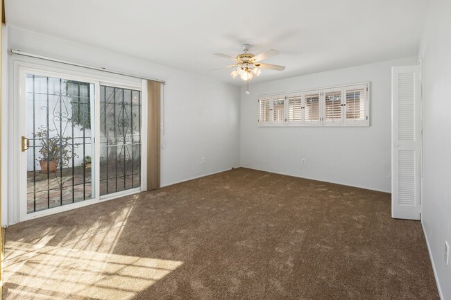 Building Photo - CORONADO - MOVE IN SPECIAL $1,000 OFF 1ST ...