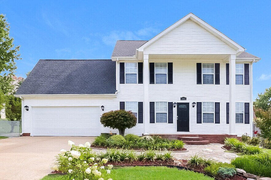Primary Photo - 102 Prospect Ct