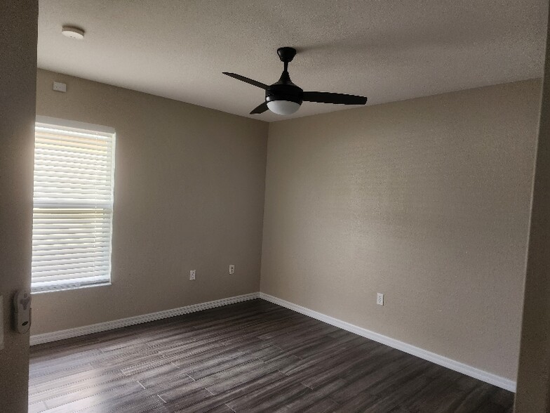 Building Photo - 317 Puffer Ct