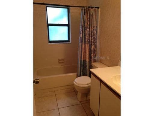 Building Photo - Lovely home on huge corner lot, near UCF!