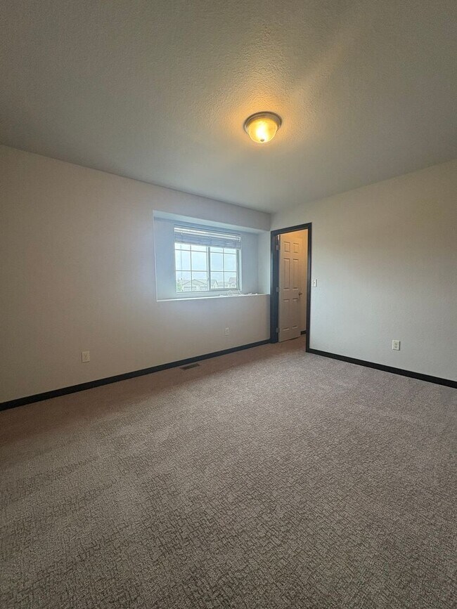 Building Photo - 3 BED | 3 BATH | HOME | ELKS CROSSING