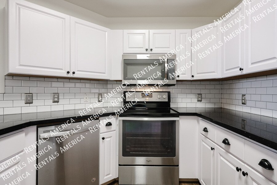 Building Photo - 5303 N 7th St