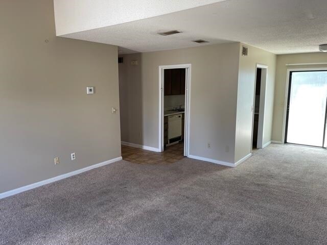 Building Photo - 124 Valley Rd