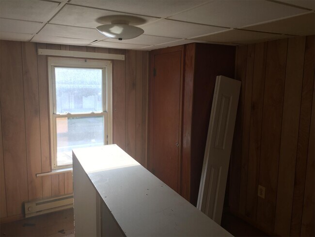 Building Photo - 522 N High St