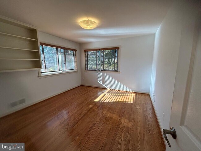 Building Photo - 4111 Saul Rd