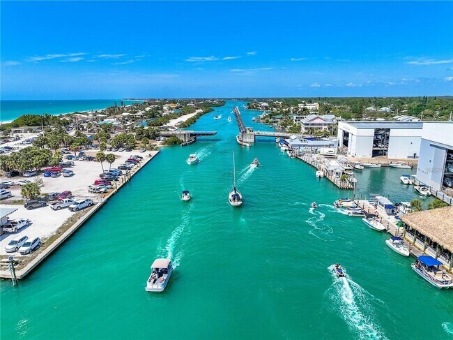 Building Photo - 210 Albee Rd W