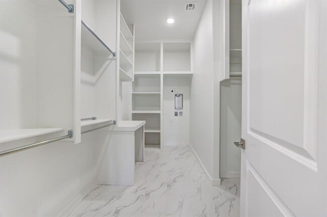 Building Photo - 7901 Behr Dr
