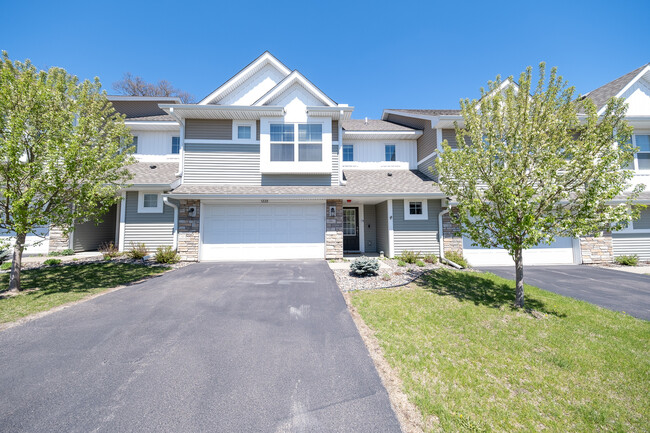 Primary Photo - 5888 Royalton Rd NE