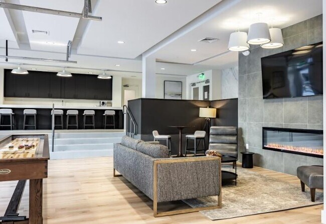 Building Photo - 750 Avondale Creek Dr.