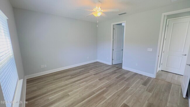 Building Photo - 70 Killarney Ave