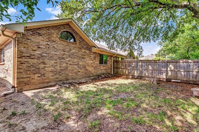Building Photo - 3 Cedar Elm Cir