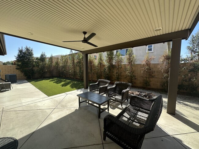 Building Photo - 5617 Buckthorn Ct